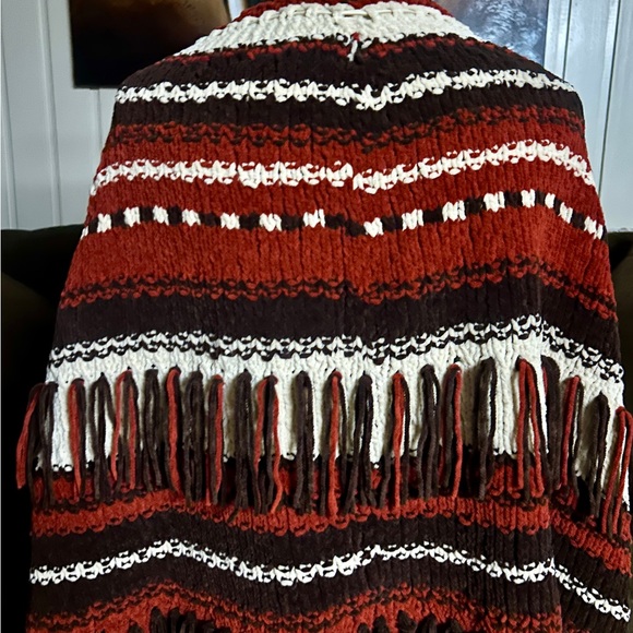 Vintage • Southwestern• Alpaca Fabric • Brown/Beige • One Size • Fringe • Poncho - Picture 10 of 14